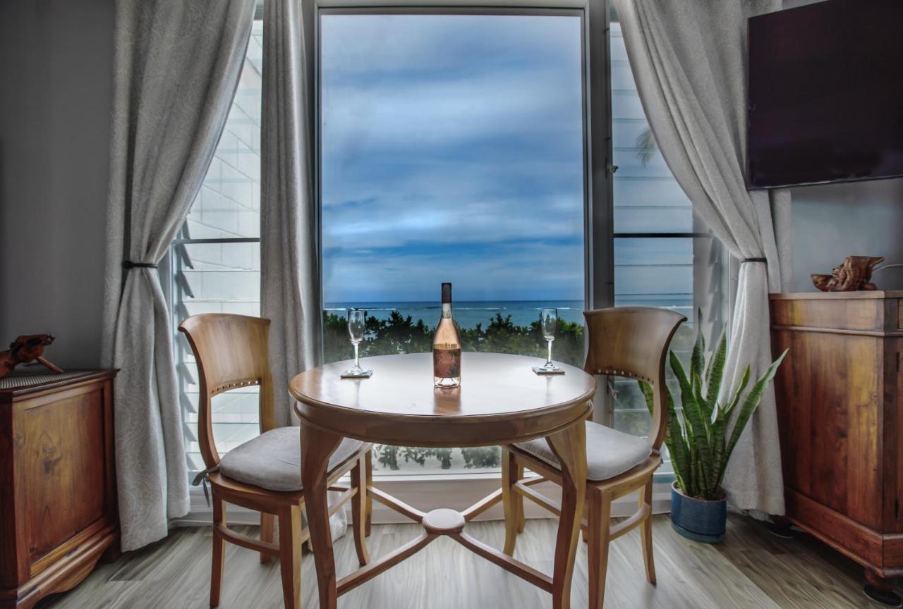 Breezy Beachfront Bali-Style Haven 180 Degree Oceanview Hau'ula Bagian luar foto